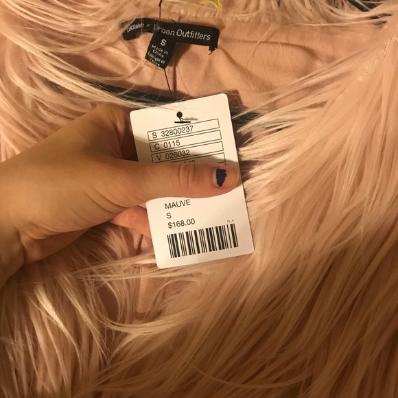 Urban outfitters mauve fur coat - Picture 3 of 4